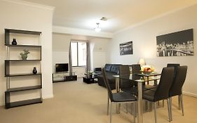 Regal Apartments Perth 4*